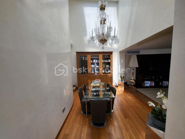 Appartement de 344 m²