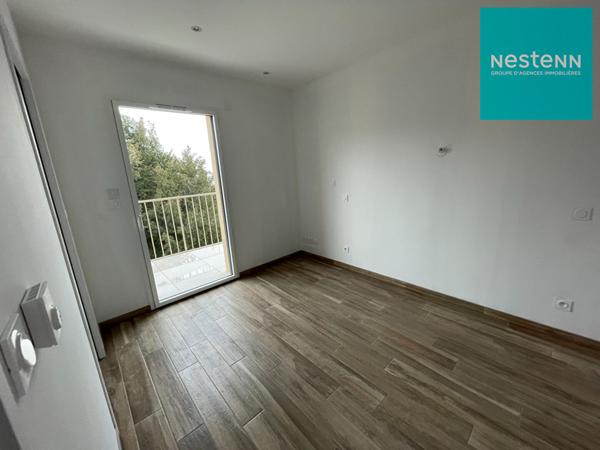 42600 - Appartement Dernier Etage - Etage privatisé - 126 m² - 3 chambres - garage et place de stationnement