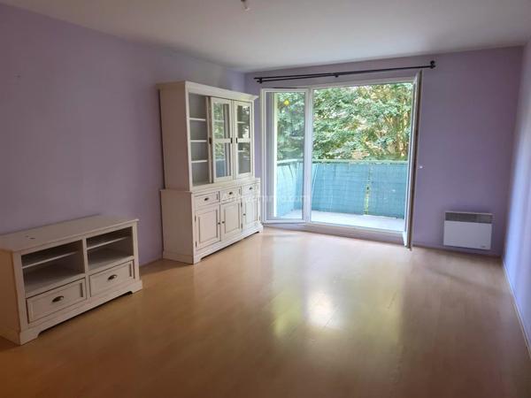 Vente                                                      Appartement
                        
                     2 pièces                      49 m2                     à Chelles
