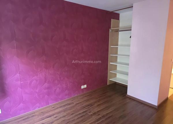 Vente                                                      Appartement
                        
                     2 pièces                      49 m2                     à Chelles