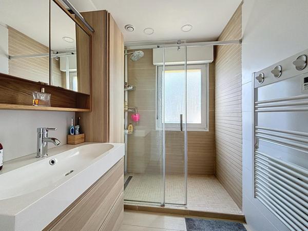 Gouvieux - Hyper centre / Vaste maison familiale