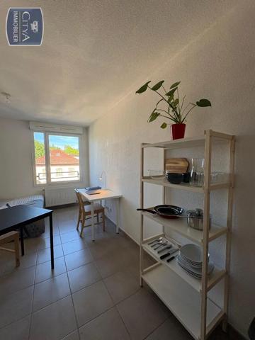 Appartement à louer 1 pièce Gières (38610)