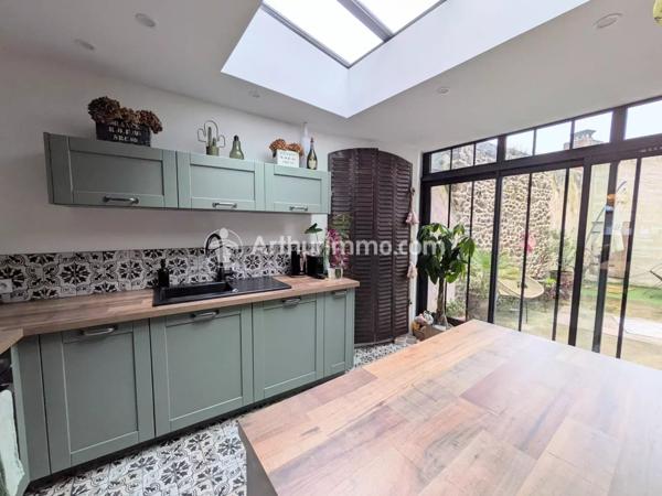 Vente                                                      Maison de ville
                        
                                         121 m2                     à Saint-Quay-Portrieux