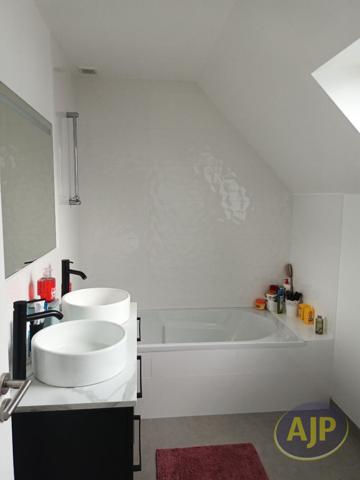 Location maison Questembert : 1 150 € - AJP Immobilier Questembert