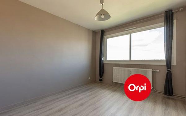 Appartement à vendre    3 pièces •  Saint-Priest