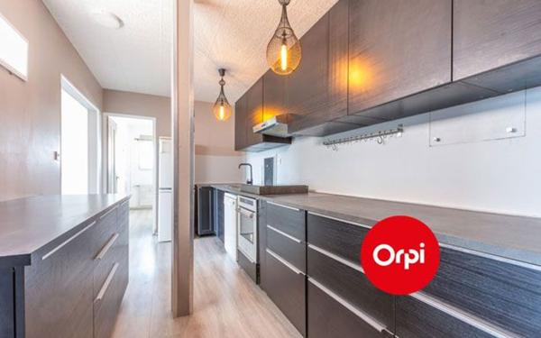 Appartement à vendre    3 pièces •  Saint-Priest