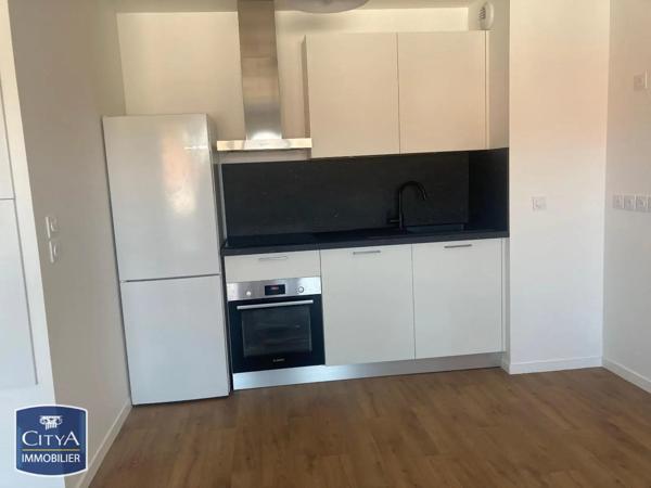 Appartement à louer 3 pièces 63.6m² Dax (40100)