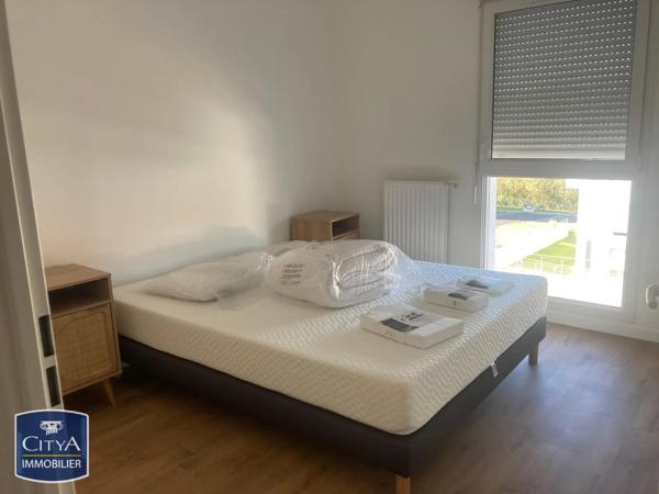Appartement à louer 3 pièces 63.6m² Dax (40100)
