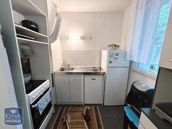 Appartement à louer 2 pièces 48.57m² Raismes (59590)