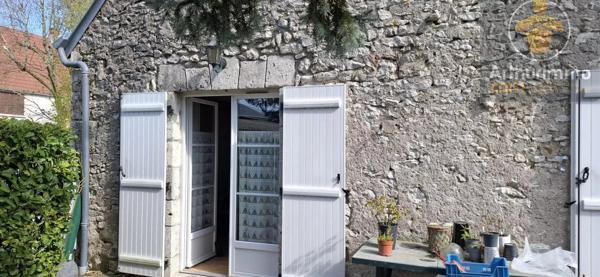 Vente                                                      Maison
                        
                     6 pièces                      177 m2                     à Messas