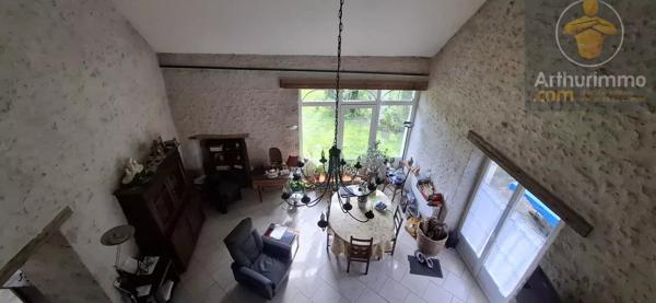 Vente                                                      Maison
                        
                     6 pièces                      177 m2                     à Messas