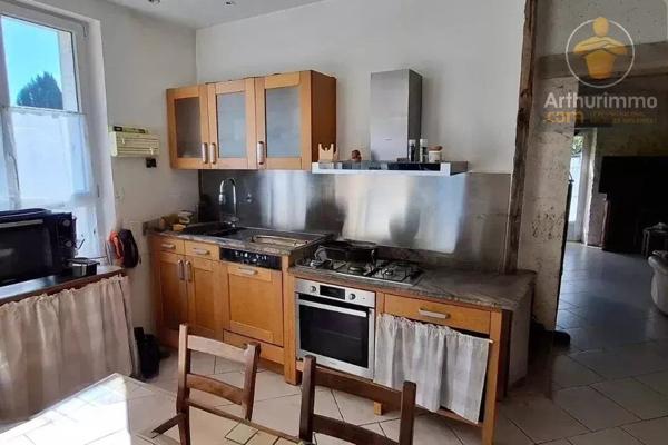 Vente                                                      Maison
                        
                     6 pièces                      177 m2                     à Messas