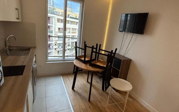 Appartement à vendre    1 pièce • 16,20 m2 Le Kremlin-Bicêtre