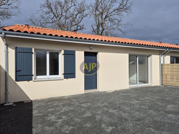 Location maison Hourtin : 915 € - AJP Hourtin Immobilier