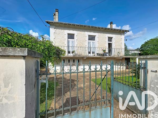 Maison à vendre 7 pièces 150 m² Javerlhac-et-la-Chapelle-Saint-Robert