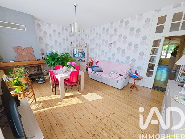 Maison à vendre 7 pièces 150 m² Javerlhac-et-la-Chapelle-Saint-Robert