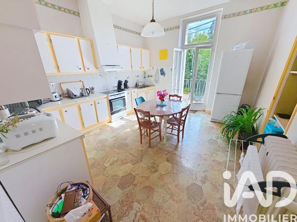 Maison à vendre 7 pièces 150 m² Javerlhac-et-la-Chapelle-Saint-Robert