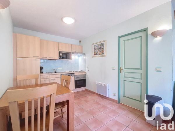 Maison 2 pièces de 36 m² à Tourrettes (83440)