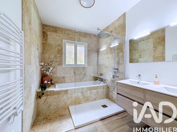 Maison à vendre 5 pièces 113 m² Gond-Pontouvre