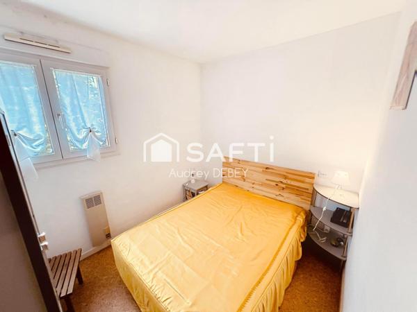 OPPORTUNITÉ RARE – PRIMO-ACCÉDANT / INVESTISSEMENT LOCATIF - À PIED DU PORT & DES PLAGES – CALME ABSOLU – VUE DÉGAGÉE – PARKING