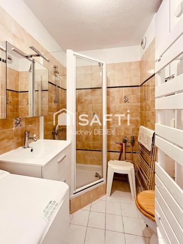 OPPORTUNITÉ RARE – PRIMO-ACCÉDANT / INVESTISSEMENT LOCATIF - À PIED DU PORT & DES PLAGES – CALME ABSOLU – VUE DÉGAGÉE – PARKING