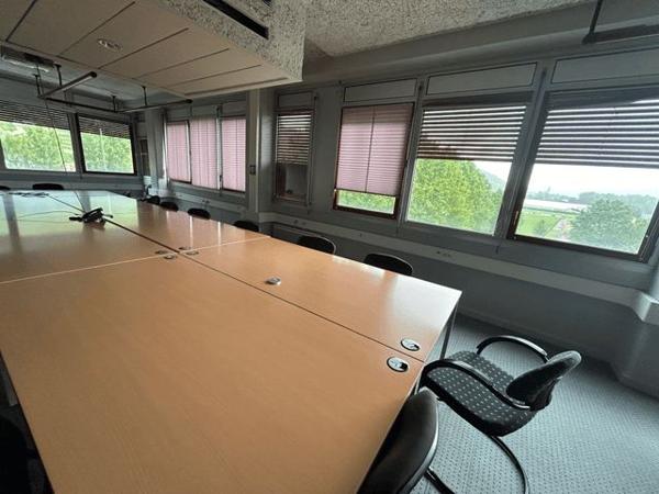 Local commercial 118 m² à Vienne 57/59 QUAI CLAUDE BERNARD 38200 à louer