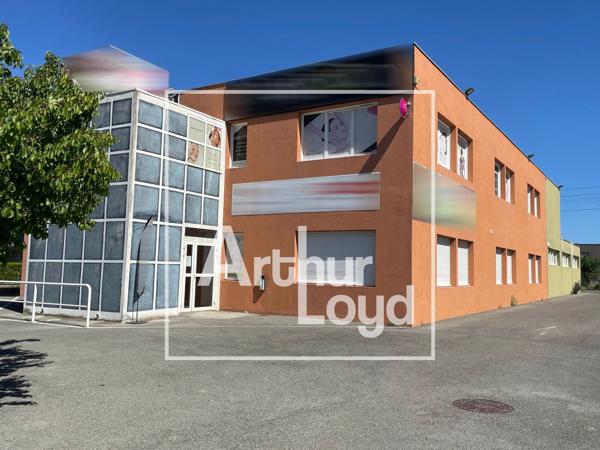 Bureaux à louer PMR à Saint-Aunès parking libre et ascenseur