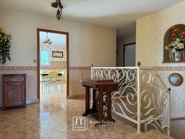Maison
                                                                                                                                                                                                                                                                                                                        5 pièce(s)                                                                                                                                                                                                          3 chambre(s)                                                                                                                                                                                                          149  m²