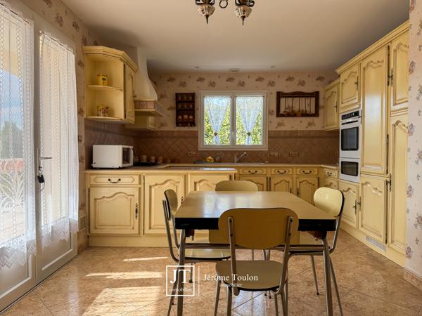 Maison
                                                                                                                                                                                                                                                                                                                        5 pièce(s)                                                                                                                                                                                                          3 chambre(s)                                                                                                                                                                                                          149  m²