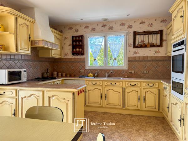 Maison
                                                                                                                                                                                                                                                                                                                        5 pièce(s)                                                                                                                                                                                                          3 chambre(s)                                                                                                                                                                                                          149  m²