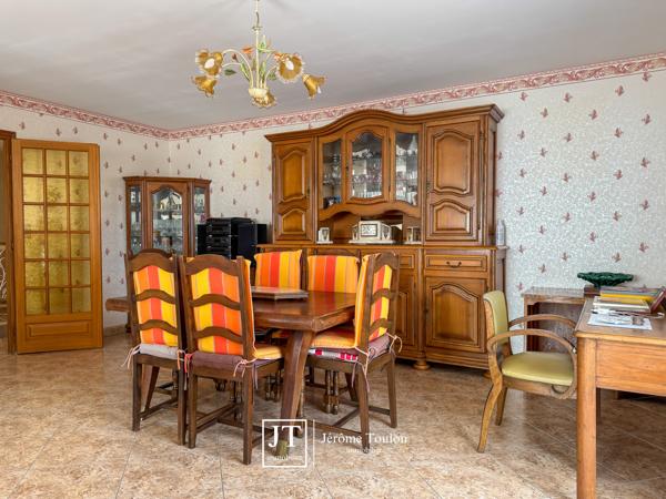 Maison
                                                                                                                                                                                                                                                                                                                        5 pièce(s)                                                                                                                                                                                                          3 chambre(s)                                                                                                                                                                                                          149  m²