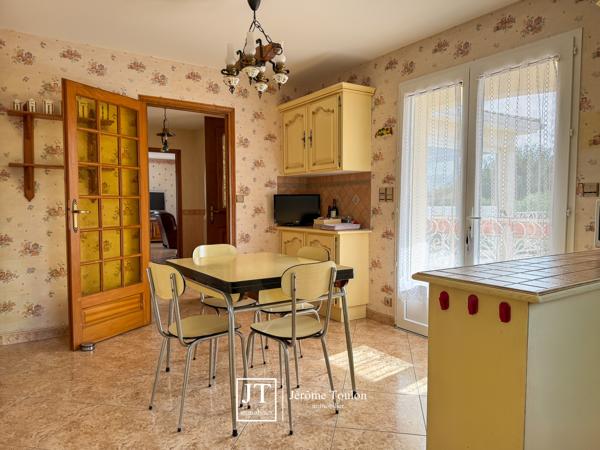 Maison
                                                                                                                                                                                                                                                                                                                        5 pièce(s)                                                                                                                                                                                                          3 chambre(s)                                                                                                                                                                                                          149  m²