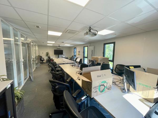 Bureaux à louer à MONT SAINT AIGNAN 76130