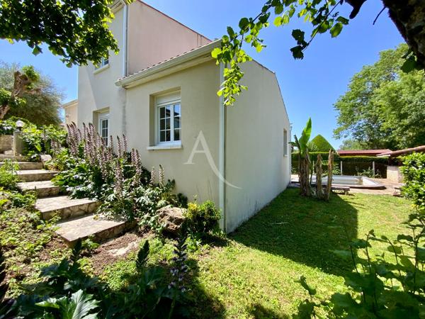 Maison 4 chambres avec piscine - Centre de Pons