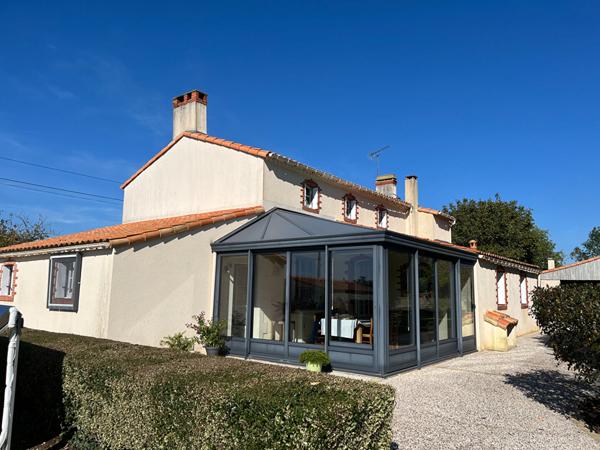 Maison Moutiers Les Mauxfaits 8 pièce(s) 187 m2