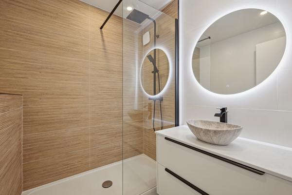 Clamart Centre proche Parc Maison Blanche - Appartement dernier étage T3 de 63 m² entièrement rénové avec cave.