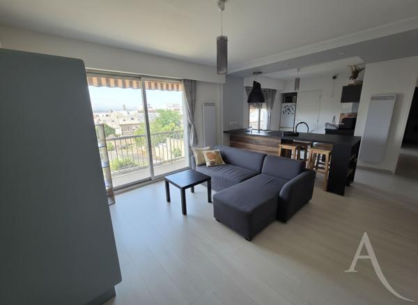 T2 meublé d'environ 49m2 avec balcon et parking