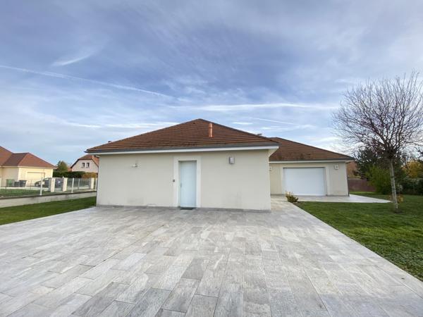 MAISON DE PLAIN PIED DE TYPE 6 AVEC JARDIN – AGGLOMERATION TROYENNE
