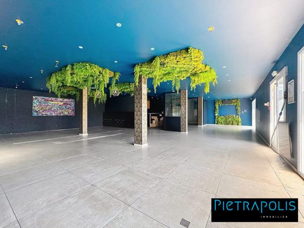 Bâtiment Commercial ou de Bureaux à Craponne de 430m2