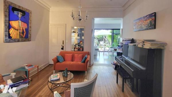 Angers Saint-Léonard – Maison angevine de caractère avec jardin, 5 chambres et garages