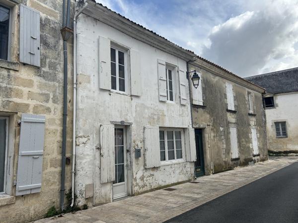 Maison de caractère en hyper-centre - Toiture neuve Saint jean d angely