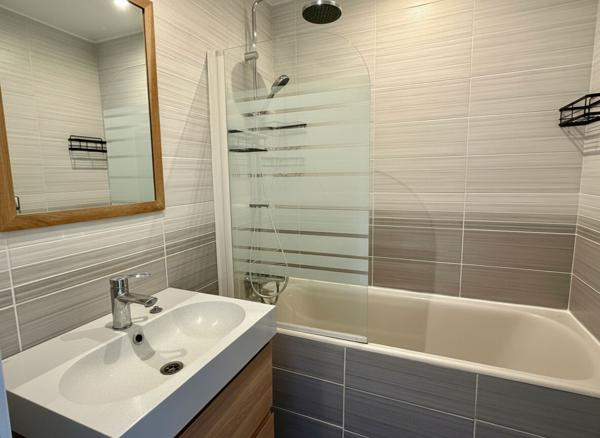 Appartement Chaville 3 pièces EXCLUSIVITÉ Chaville Rive Gauche balcon cave parking ascenseur vue dégagée