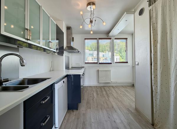 Appartement Chaville 3 pièces EXCLUSIVITÉ Chaville Rive Gauche balcon cave parking ascenseur vue dégagée