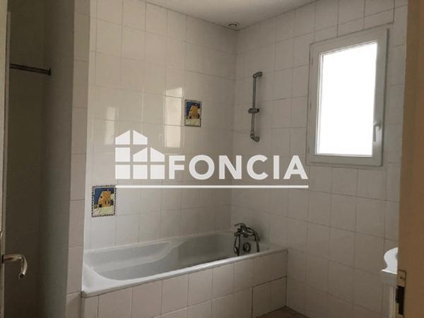 Location Maison 4 pièces 91.39 m² - 45 BIS GRAND RUE Labastide D Anjou 11320