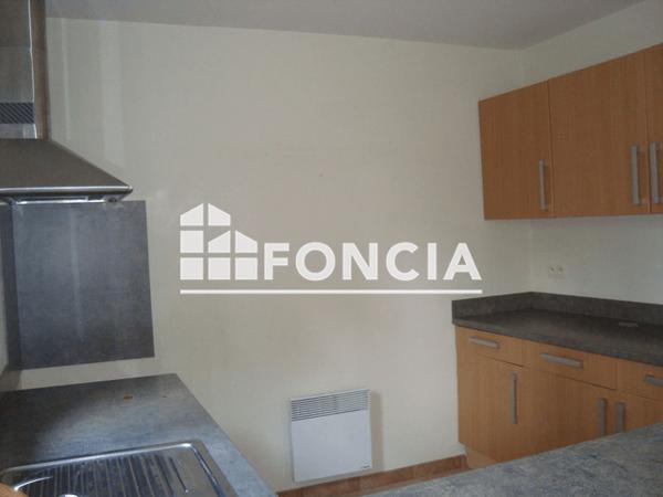 Location Maison 4 pièces 91.39 m² - 45 BIS GRAND RUE Labastide D Anjou 11320