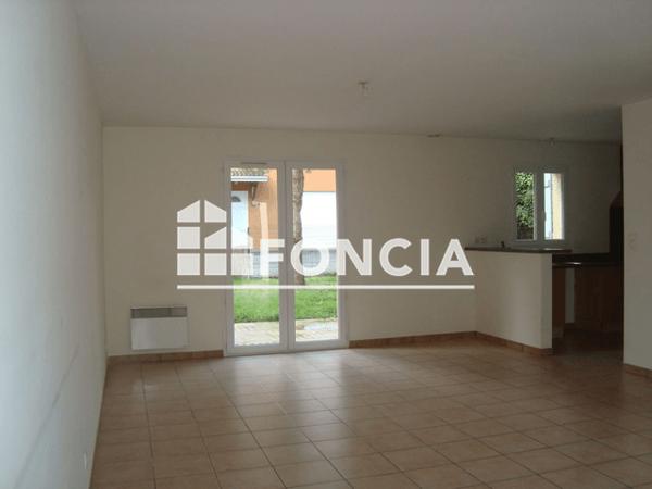 Location Maison 4 pièces 91.39 m² - 45 BIS GRAND RUE Labastide D Anjou 11320