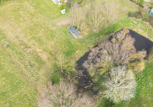 Terrain Constructible non viabilisé avec étang Prée D'Anjou 6772 m²