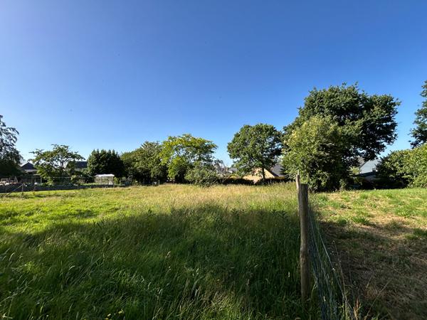 Terrain Constructible non viabilisé avec étang Prée D'Anjou 6772 m²