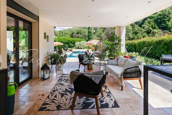 Villa Saint Paul De Vence 265 m2 - 1550 000 euros