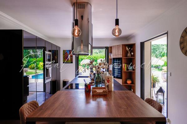 Villa Saint Paul De Vence 265 m2 - 1550 000 euros